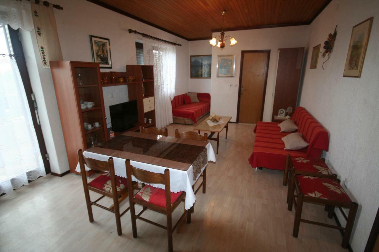 Apartments Cvelic Milovcic มาลินสกา ภายนอก รูปภาพ