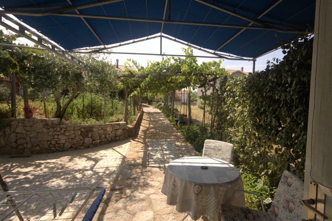 Apartments Cvelic Milovcic มาลินสกา ภายนอก รูปภาพ