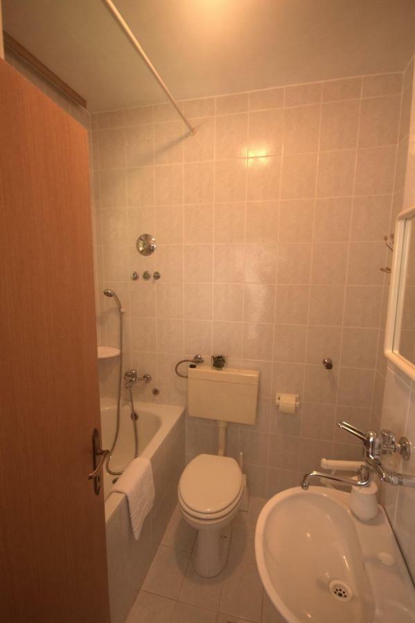 Apartments Cvelic Milovcic มาลินสกา ภายนอก รูปภาพ