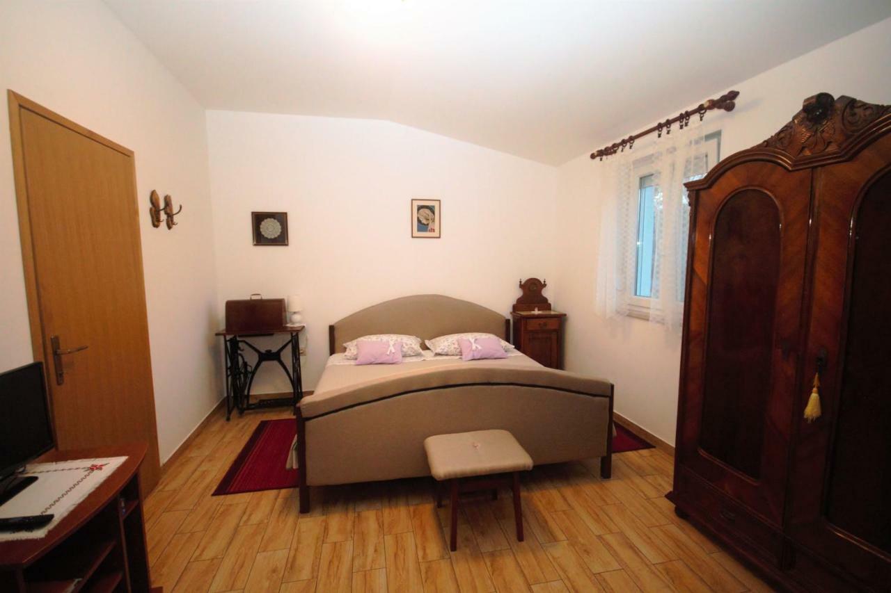 Apartments Cvelic Milovcic มาลินสกา ภายนอก รูปภาพ